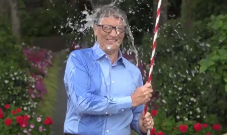 Bill Gates répond à Mark Zuckerberg