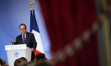 Hollande veut un sommet rapide de la zone euro pour relancer la croissance