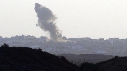 Le cessez-le-feu rompu, roquettes sur Israël et raids sur Gaza
