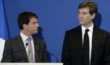 Manuel Valls présente la démission de son gouvernement