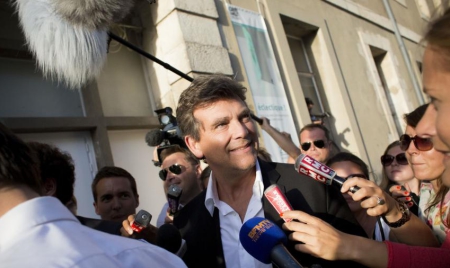 «Montebourg pose un débat politique de fond»