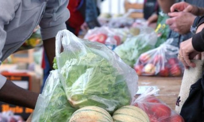 Fruits et légumes: la baisse des prix réjouit le consommateur, pas l’agriculteur