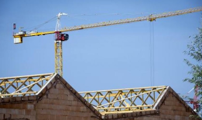 Logement: les mises en chantier chutent toujours, l’attente d’un “plan de relance” se renforce