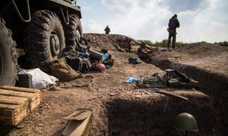 Ukraine: mouvements de chars sur le nouveau front après des pourparlers avec Poutine