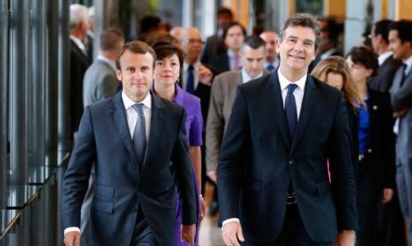 Arnaud Montebourg souhaite “bonne chance” à Emmanuel Macron