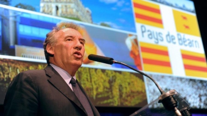 François Bayrou appelle François Hollande à dissoudre l’Assemblée nationale