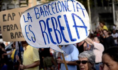 Espagne: Barcelone se rebelle contre les cris et beuveries de ses touristes