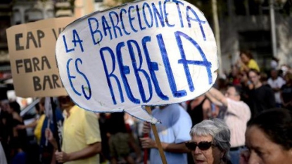 Espagne: Barcelone se rebelle contre les cris et beuveries de ses touristes