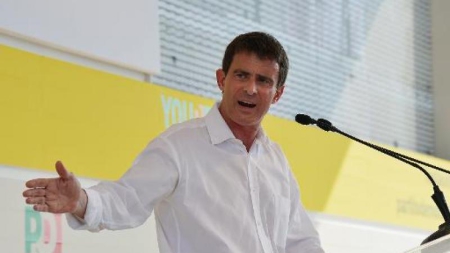 Valls suscite l’émoi en décrivant un FN “aux portes du pouvoir”