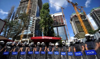 Turquie: la police tire des lacrymogènes contre des manifestants à Istanbul