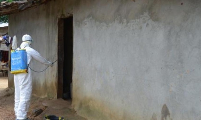 Ebola: un médecin américain récemment infecté au Liberia rapatrié aux Etats-Unis