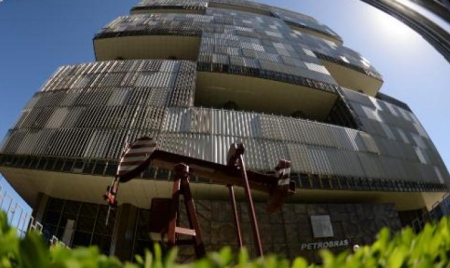 Le Brésil plongé dans un scandale de corruption en pleine campagne électorale