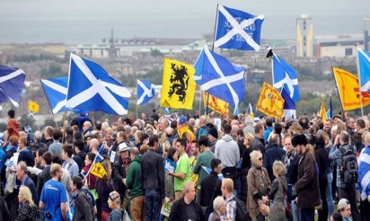 Écosse: le “oui” à l’indépendance en tête d’un sondage