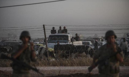 Plus de 130.000 Syriens fuient en Turquie, l’EI bute sur Aïn al-Arab