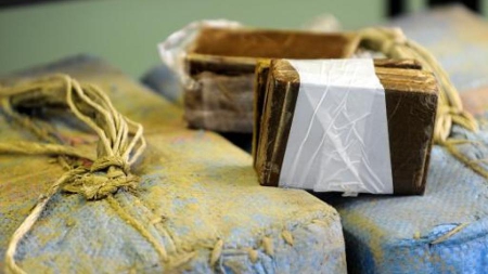 Cocaïne et cannabis dans une voiture du Vatican interceptée en Savoie