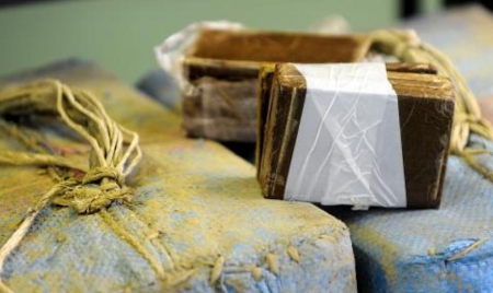 Cocaïne et cannabis dans une voiture du Vatican interceptée en Savoie