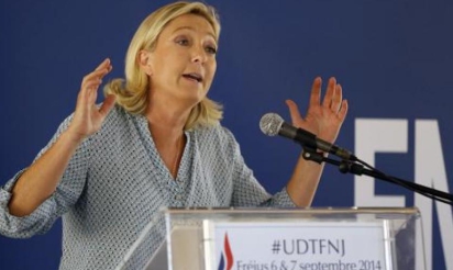 Marine Le Pen: le retour de Sarkozy “un colis piégé pour l’UMP”