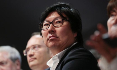 Jean-Vincent Placé dénonce le “racisme” de l’humoriste Nicolas Canteloup