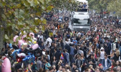 16e Techno Parade à Paris: une “mani-festive” contre des préjugés tenaces