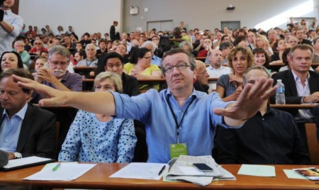 Vote de confiance : les députés PS frondeurs vers une “abstention collective”