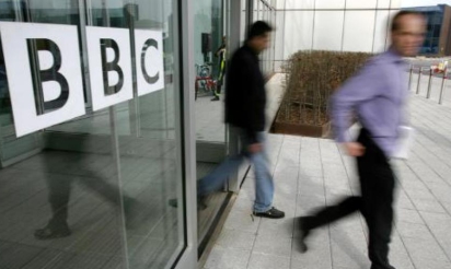 Des journalistes de la BBC “violemment battus” en Russie
