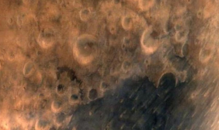 La sonde indienne transmet ses premières photos de Mars