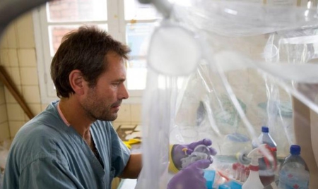 Ebola: un vaccin expérimental efficace sur les singes