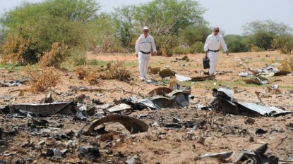 Air Algérie: “pas de piste privilégiée” pour expliquer le crash