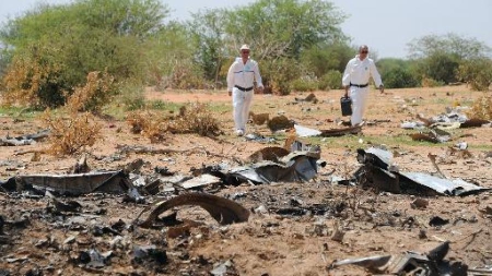 Air Algérie: “pas de piste privilégiée” pour expliquer le crash