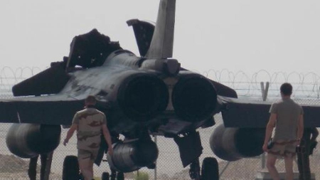 Des avions français commencent des vols de reconnaissance en Irak
