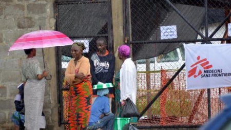 Ebola: silence sur l’état de santé de l’infirmière de MSF rapatriée