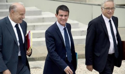 Valls tente de donner des gages aux classes modestes