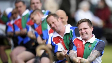 Référendum en Écosse: la tradition célébrée aux Jeux de Braemar avant le scrutin