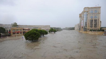 Nuit de galère pour 4.000 personnes après des pluies record à Montpellier