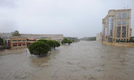 Nuit de galère pour 4.000 personnes après des pluies record à Montpellier