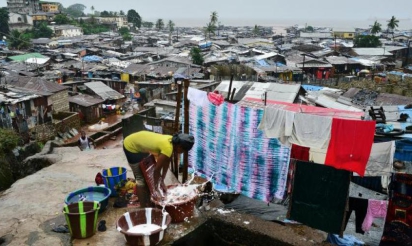 Ebola : nouveau confinement immédiat en Sierra Leone pour 1,2 million d’habitants