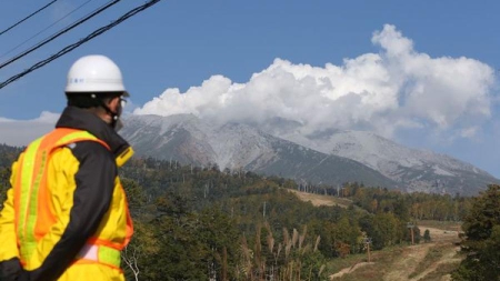 Eruption volcanique au Japon: le bilan pourrait atteindre plus de 60 morts