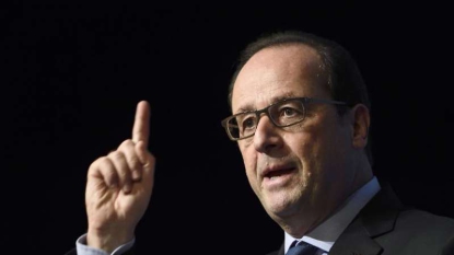 Crise boursière: Hollande incrimine la “stagnation” en Europe
