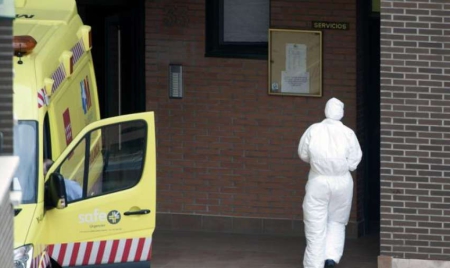 Ebola: inquiétude mondiale grandissante