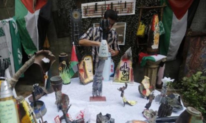 Les Gazaouis transforment des engins de mort en objets d’art