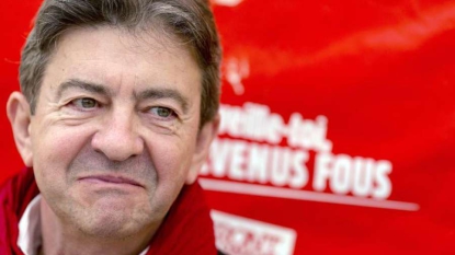 Assurance chômage: Mélenchon s’en prend au “banquier” Macron