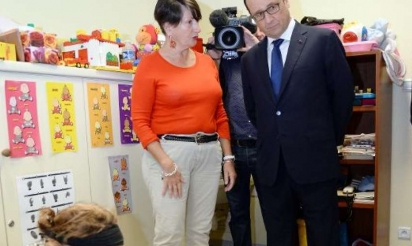 Je suis toujours là”: Hollande fait son grand retour en province