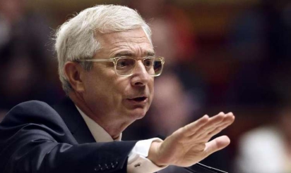 Bartolone crie halte au feu au PS et tance Valls sur un changement de nom