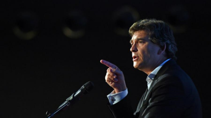 Arnaud Montebourg dénonce l'”obsession” des déficits du gouvernement