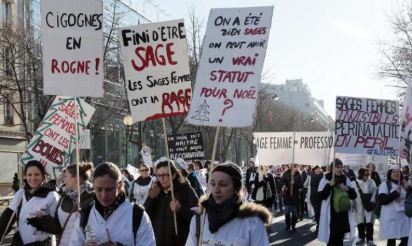 Après un an de grève, les sages-femmes fatiguées et écoeurées