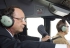 Hollande se déplace pour trois fois moins cher Sarkozy