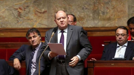 Cabinets ministériels: le député PS Dosière dénonce des “rémunérations choquantes”