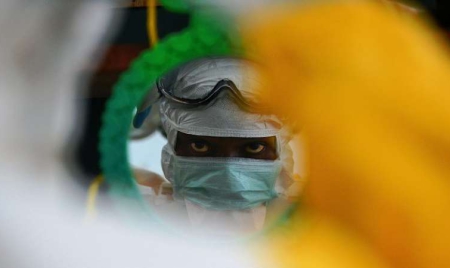 Ebola : plus de 10.000 cas recensés, 4.922 morts