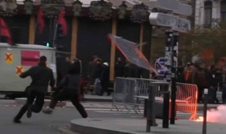 Une manifestation contre la tenue du congrès du Front national à Lyon interrompue par des violences