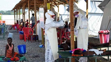 Ebola un médecin italien contaminé en Sierra Leone